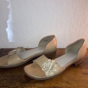 Sandals - tan, open-toed